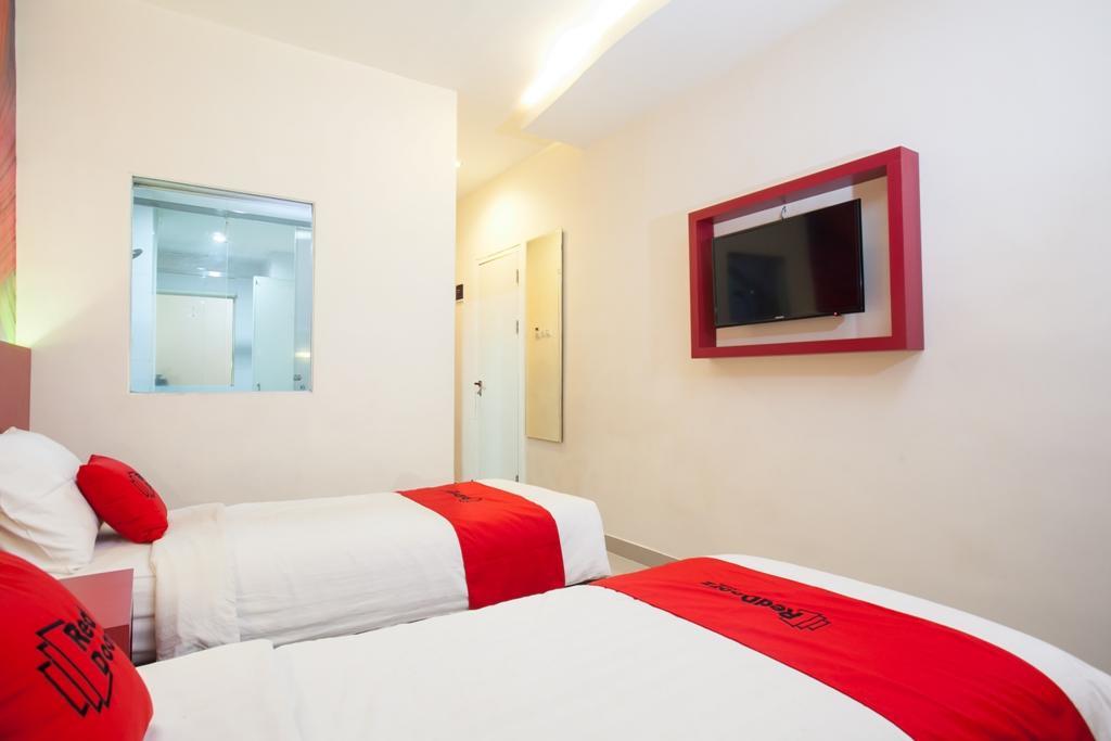 Reddoorz Near Hawaii Water Park Malang Exterior foto