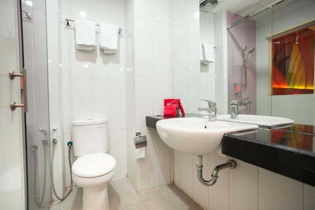 Reddoorz Near Hawaii Water Park Malang Exterior foto